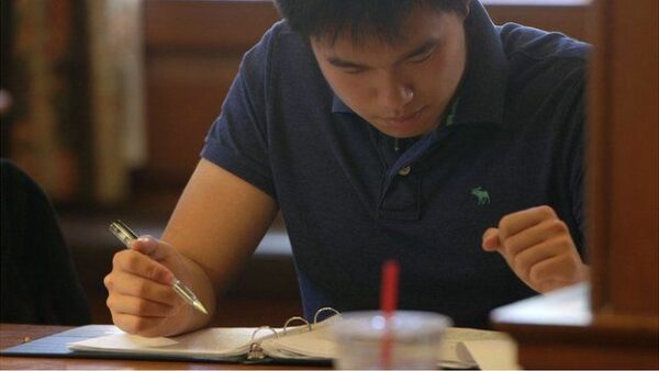 New Florida law blocks Chinese students from academic labs