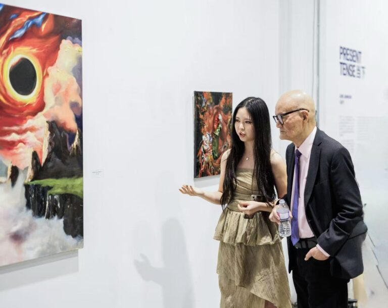 Exploring the secrets of modern art